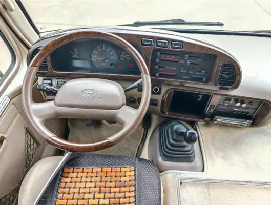 23 zitplaatsen Gebruikte bus met handgeschakelde vergrendelingsraam