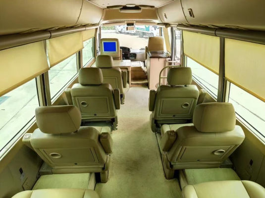 23 zitplaatsen Gebruikte bus met handgeschakelde vergrendelingsraam