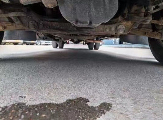 23 zitplaatsen Gebruikte bus met handgeschakelde vergrendelingsraam