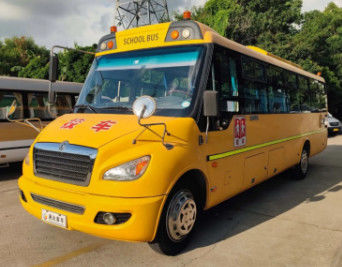 Automatische gele schoolbussen met 46 zitplaatsen tweedehands schoolbus