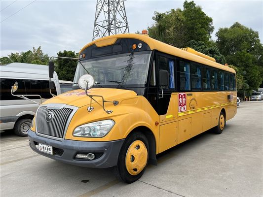 YuTong 46 zitplaatsen gerenoveerde schoolbus gele handgeschakelde transmissie
