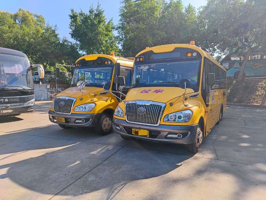 34 zitplaatsen YuTong tweedehands schoolbus Dieselbrandstof met V6 motor