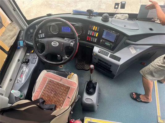 Euro 4 Gebruikte Higer Bus 51 zitplaatsen Reisbus Tweedehands Met Handgeschakelde Transmissie