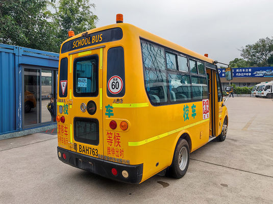 Gebruikte schoolbussen van Dongfeng met 19 zitplaatsen en dieselbrandstof volgens Euro 4 emissie standaard