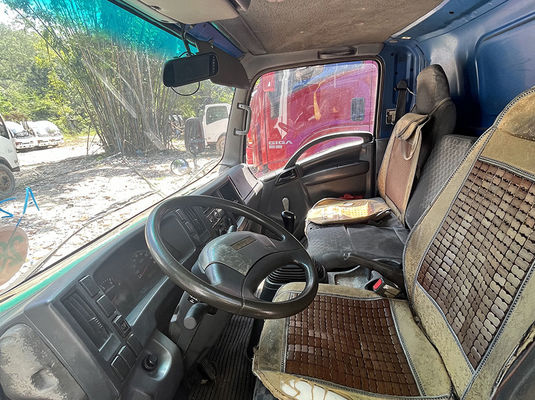 Isuzu 4x2 gebruikte diesel vrachtwagen, LHD tweedehands 8 ton vrachtwagen