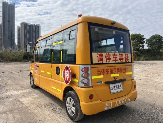 Wuling 19 zitplaatsen Gebruikte schoolbussen Benzine Brandstof Vernieuwde schoolbus