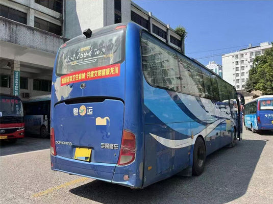Duurzame gebruikte Yutong-bussen 47 zitplaatsen LHD tweedehands toerbus met 2 deuren