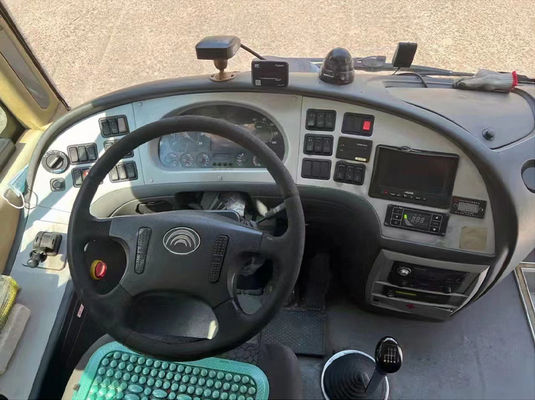 Duurzame gebruikte Yutong-bussen 47 zitplaatsen LHD tweedehands toerbus met 2 deuren