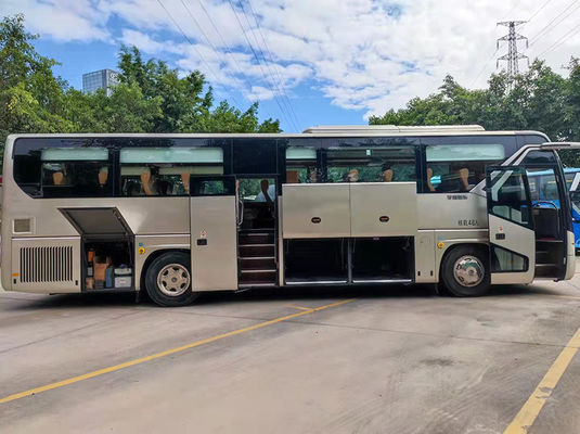 2017 Yutong 46 zitplaatsen Gebruikte luxe autocars Euro 5 Linksgestuurd Diesel