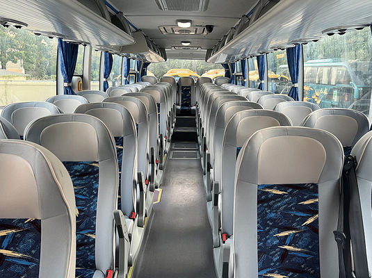 Handmatig gebruikte passagiersbus 47 zitplaatsen tweedehands grote intercitybus