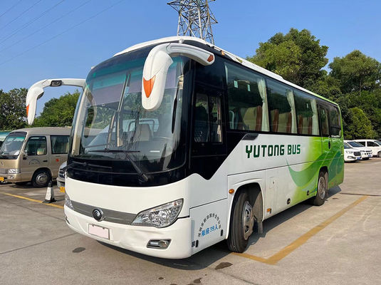 39 zitplaatsen Gebruikte Yutong bussen Vooraf bezet Grote toeristische bus met dieselmotor