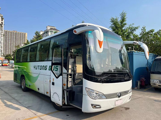 39 zitplaatsen Gebruikte Yutong bussen Vooraf bezet Grote toeristische bus met dieselmotor