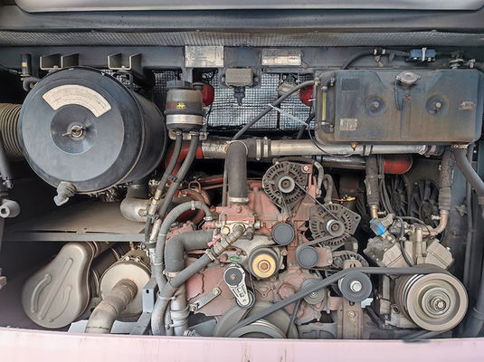 Luxe Roze Gebruikte Yutong Bussen Euro 5 LHD Gebruikte Diesel Shuttle Bus Te koop