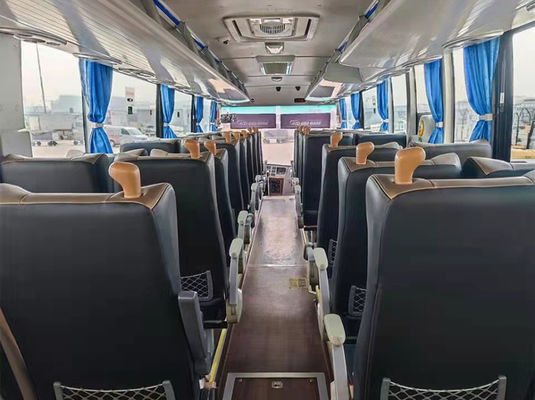 Euro 5 Gebruikte bus Bus 46 zitplaatsen Handgeschakelde transmissie Tweede hand bussen met 2 deuren