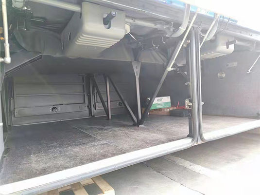 Euro 5 Gebruikte bus Bus 46 zitplaatsen Handgeschakelde transmissie Tweede hand bussen met 2 deuren