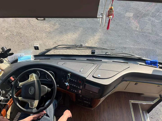 Yutong Gebruikte Toeristenbus 54 zitplaatsen Gebruikte linkshandige bussen