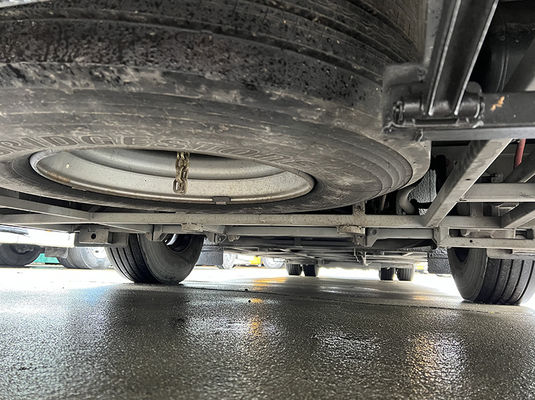 Handmatig gebruikte dieselbussen, 50 zitplaatsen bus tweedehands ISO gecertificeerd