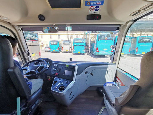 LHD Yutong tweedehands luxe bus 31 zitplaatsen met automatische transmissie