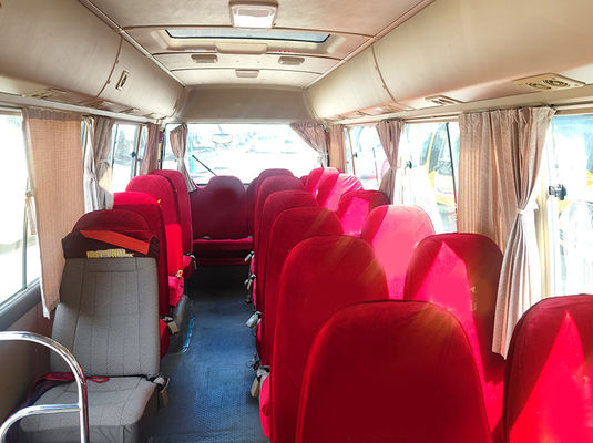 23 zitplaatsen Toyota Coaster tweedehands toerbus met handgeschakelde versnellingsbak