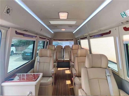 11 zitplaatsen tweedehands Toyota Coaster minibus met handgeschakelde versnellingsbak