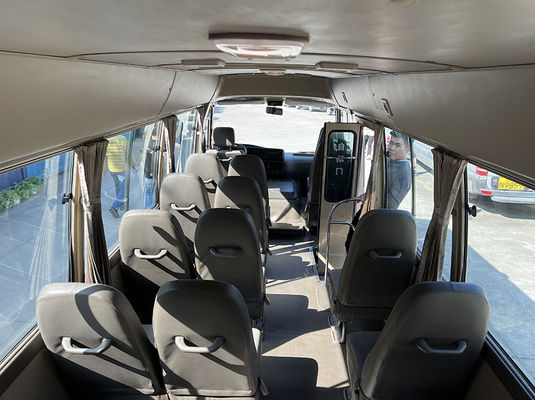 ISO Tweedehands Toyota Coaster Bus 20 zitplaatsen Gebruikte personenbussen