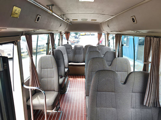 Golden Dragon Gebruikte kleine bestelwagens 19 zitplaatsen Euro 4 LHD AC Met handgeschakelde transmissie