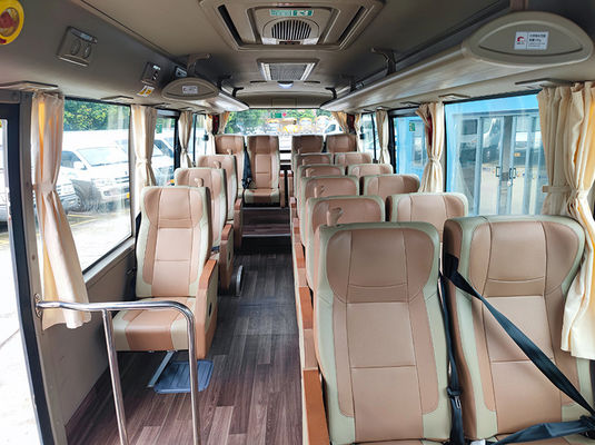 YuTong Gebruikte Mini Coach 19 zitplaatsen Dieselbrandstof Met Handgeschakelde Transmissie