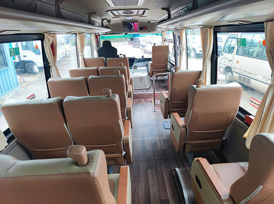 YuTong Gebruikte Mini Coach 19 zitplaatsen Dieselbrandstof Met Handgeschakelde Transmissie