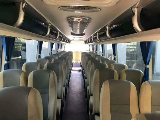 55-60 zitplaatsen Gebruikte passagiersbus 100 km/u Tweedehandsbussen met linkshandige stuurwiel