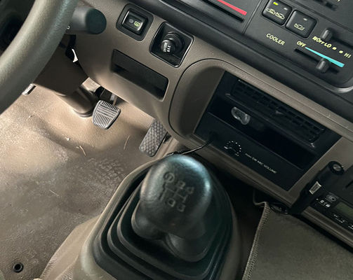 23 zitplaatsen Gebruikte bus 7m Benzine Gebruikte minibus