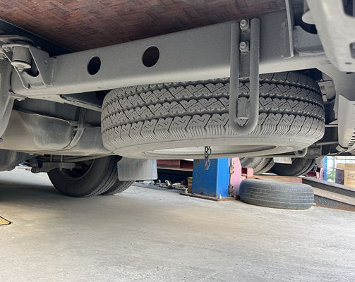 23 zitplaatsen Gebruikte bus 7m Benzine Gebruikte minibus