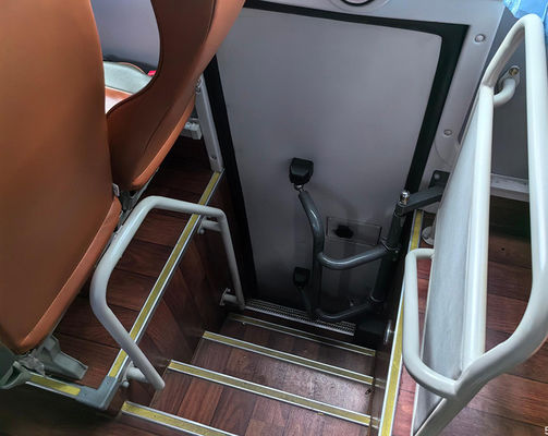 Yaxing LHD 48 zitplaatsen Gebruikte coachbus Dieselbrandstof Maximale snelheid 100 Km/H Rijbus
