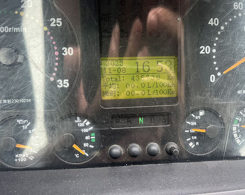 12m 57 zitplaatsen LHD Gebruikte bus Dieselmotor Coach Bus 1-deurs Gebruikte commerciële bussen