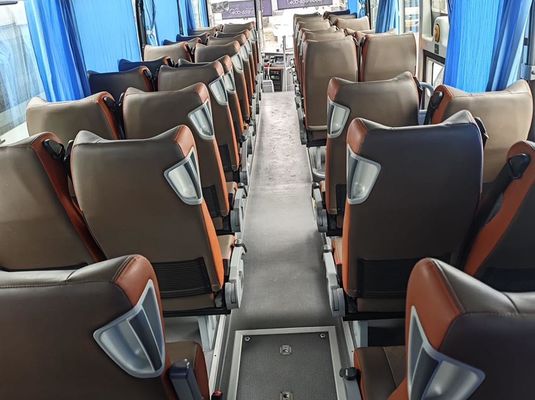 Yutong Coach Bus Gebruikte Diesel Bus Met 220kW motorvermogen 50 zitplaatsen Gebruikte toeristische bus