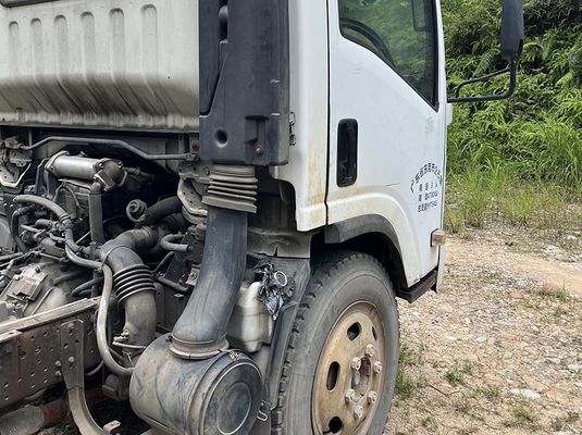 Isuzu gebruikte vrachtwagen vrachtwagen 4KH1 Dieselmotor vrachtwagen met 2 deuren voor zwaar vervoer