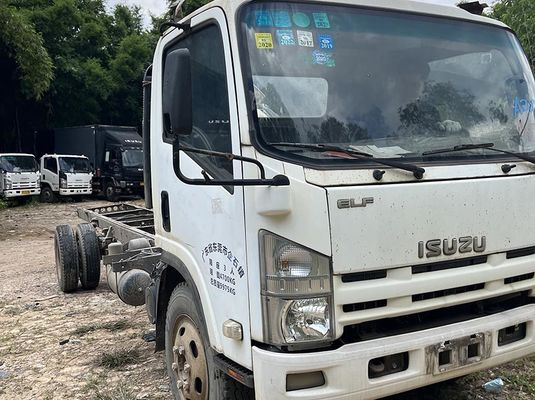 Isuzu gebruikte vrachtwagen vrachtwagen 4KH1 Dieselmotor vrachtwagen met 2 deuren voor zwaar vervoer