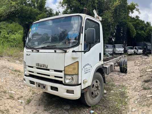 Isuzu gebruikte vrachtwagen vrachtwagen 4KH1 Dieselmotor vrachtwagen met 2 deuren voor zwaar vervoer
