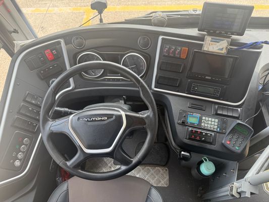 24/55 zitplaatsen Tweedehands stedelijk openbaar vervoer Bus met gele buitenkant en 4200 wielbasis